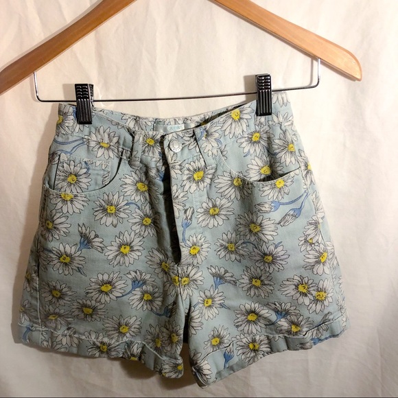 Guess by Marciano Pants - ⬇️ $45 GUESS by Marciano daisy Jean shorts